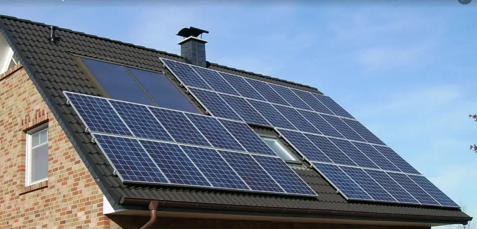 Solar panel sizes and dimensions on a house