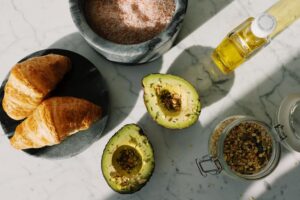 Pros and Cons of Avocado Oil